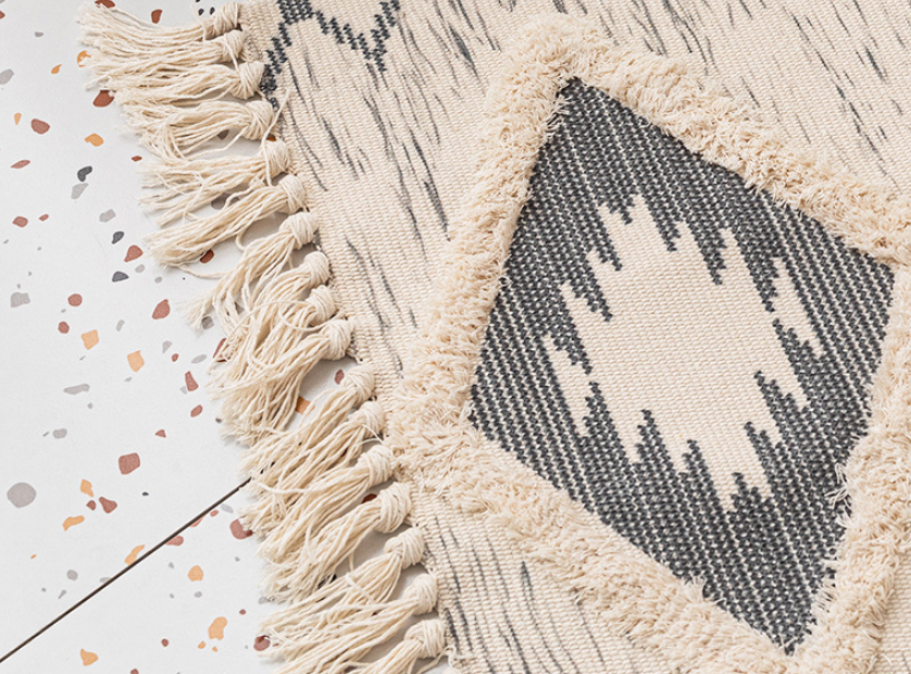 Retro Moroccan Geometric Pattern Cotton and Linen Area Rug with Tassel Handwoven Floor Carpet Rug for Living Room Bedroom 02