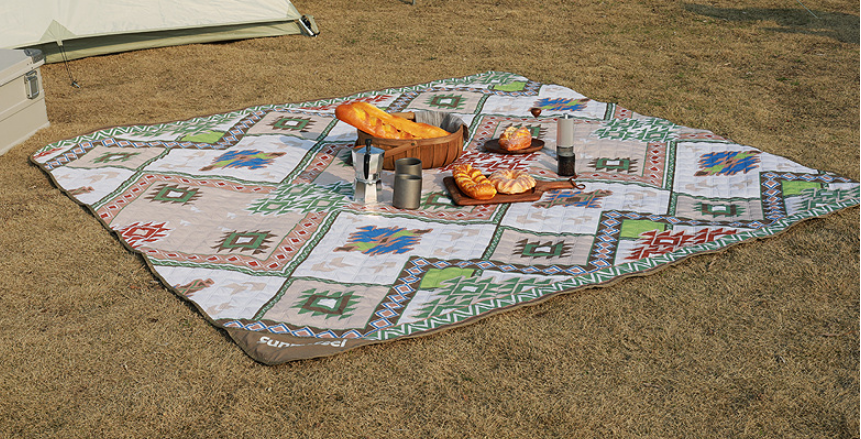 Outdoor camping Picnic Mats Moisture-proof Mats Camping Camping Waterproof Mats