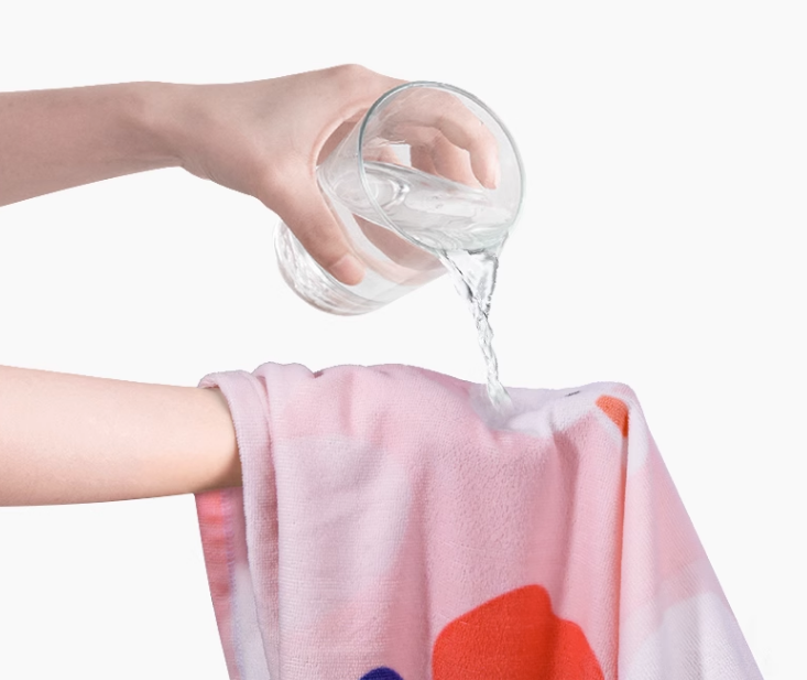 Comfortable Skin-friendly Lovely Pink Bathrobe Baby Children's Towels