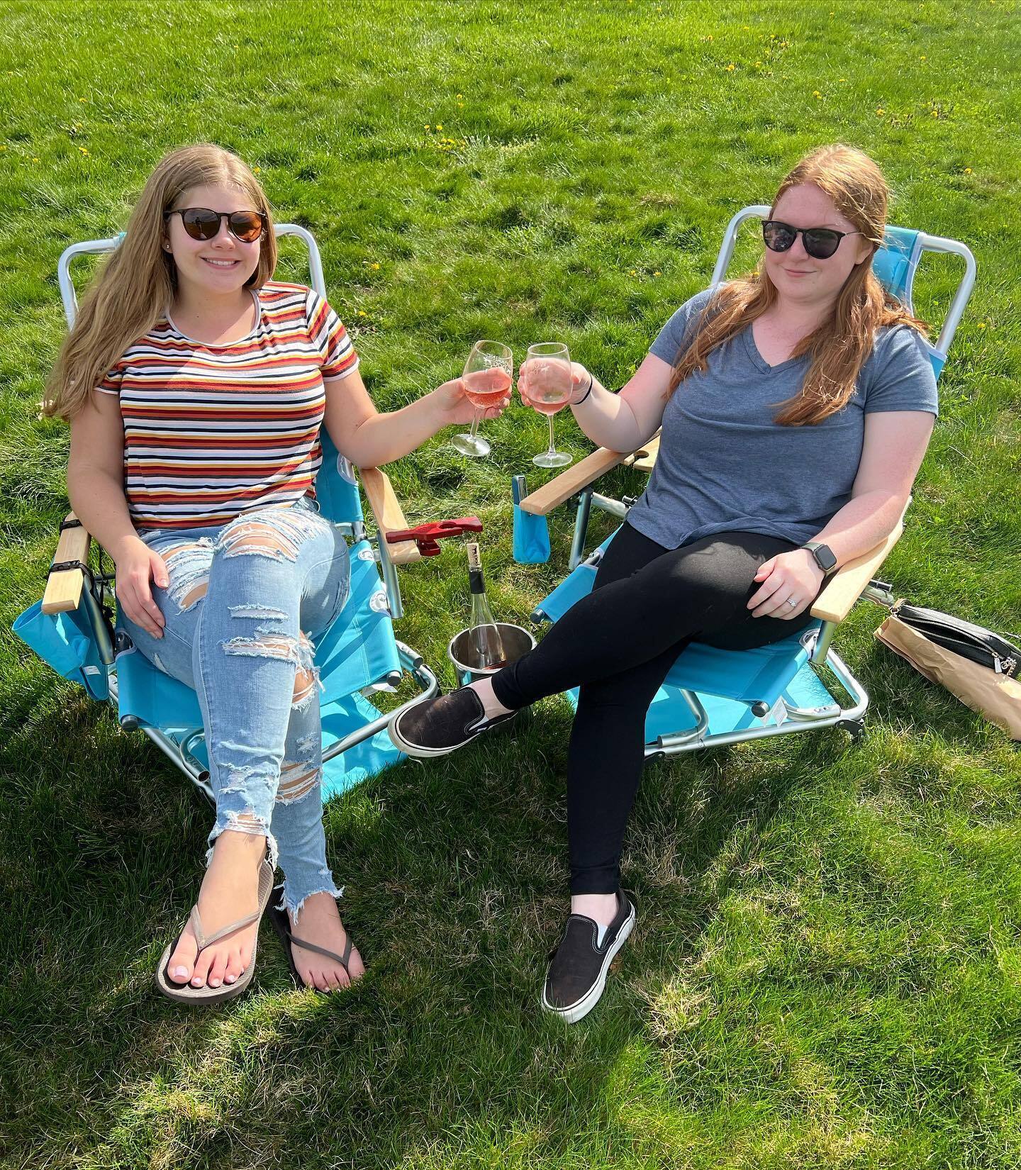 Portable Folding And Swiveling Beach Chair