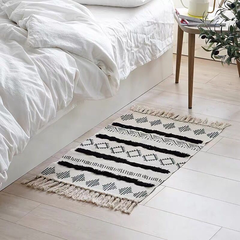 Retro Moroccan Geometric Pattern Cotton and Linen Area Rug with Tassel Handwoven Floor Carpet Rug for Living Room Bedroom 05