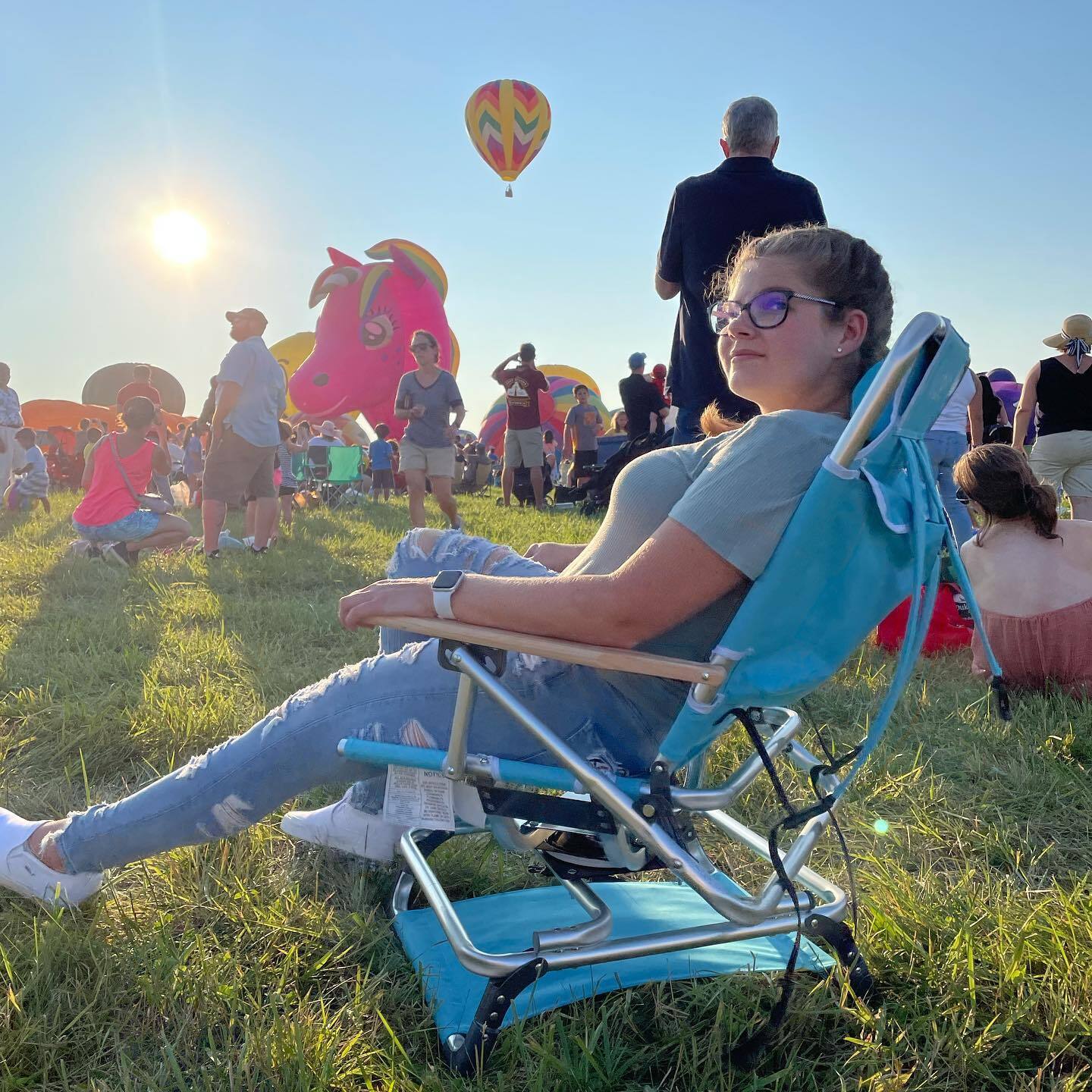 Portable Folding And Swiveling Beach Chair