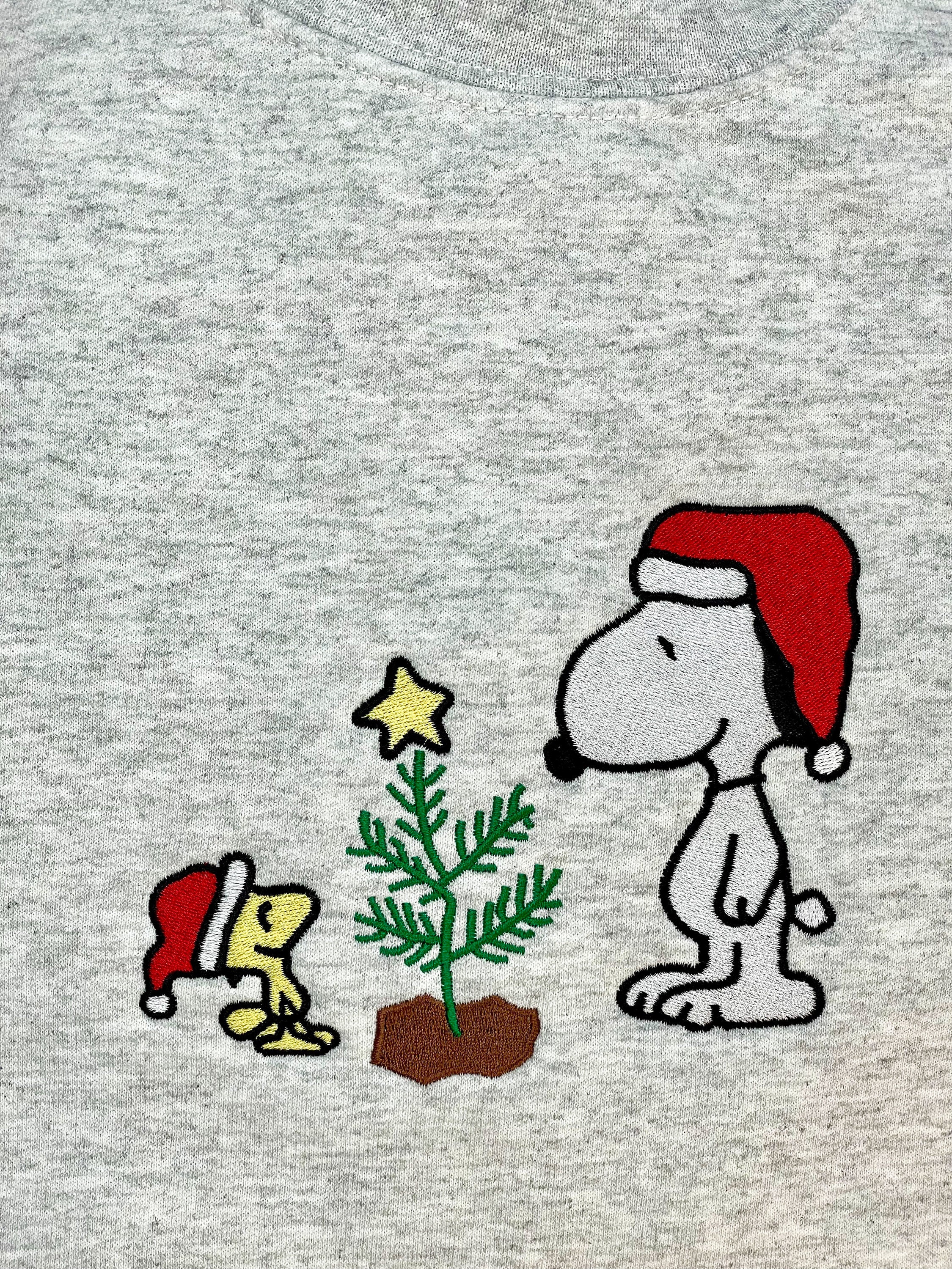 Cartoon Embroidered Sweatshirt Snoopy and Woodstock Charlie Brown Peanuts Christmas Crewneck