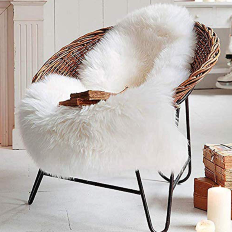 Irregular Shaped Super Soft White Faux Sheepskin Fur Area Rugs Shaggy Plush Bedside Rugs For the Bedroom Living Room Hall