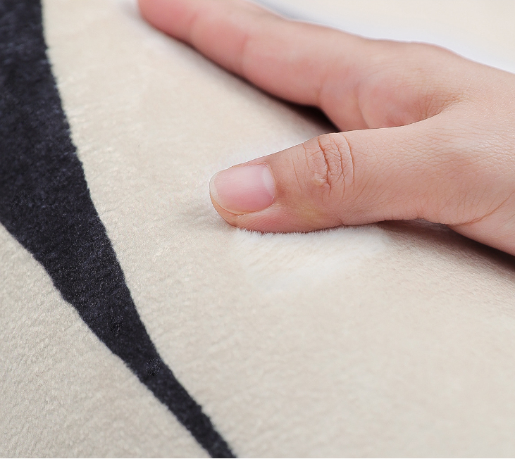 Moroccan Minimalist Black Pattern Comfortable Thickened Carpets For Living Room Bedroom Bedside Rugs Anti-slip Foot Mats