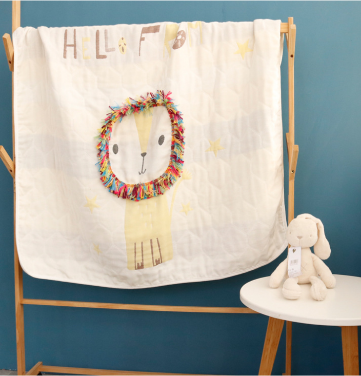 Comfortable Cusy Cute Lion Pattern Bathrobe Baby Towels