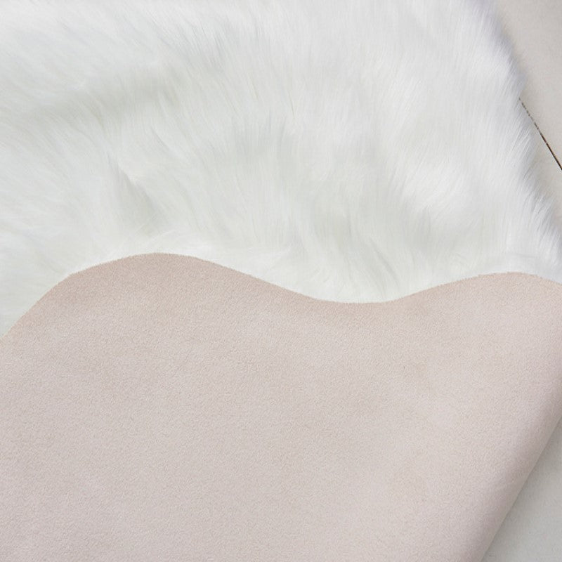 Creamy-white Oval Faux Rabbit Fur Plush Soft Shaggy Rugs For Living Room Nursery Bedroom Bedside Rugs Floor Mats