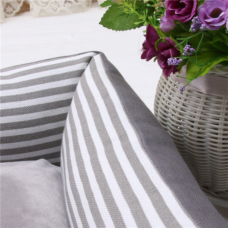 Plush Pet Nest Soft Breathable Cat Bed Dog Bed