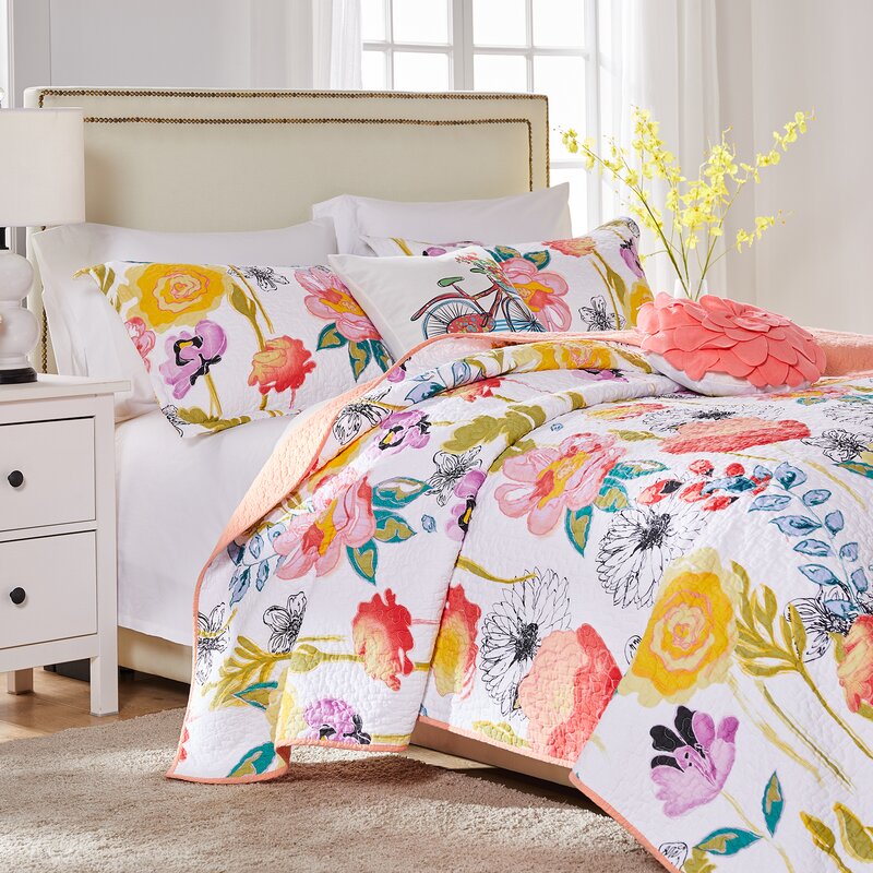 Reversible Cozy Floral Cotton Quilt Set