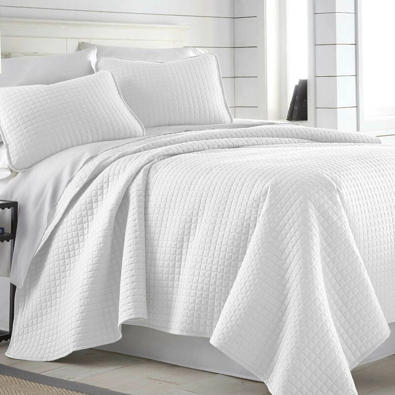 Pure White Small Square Quilt Set