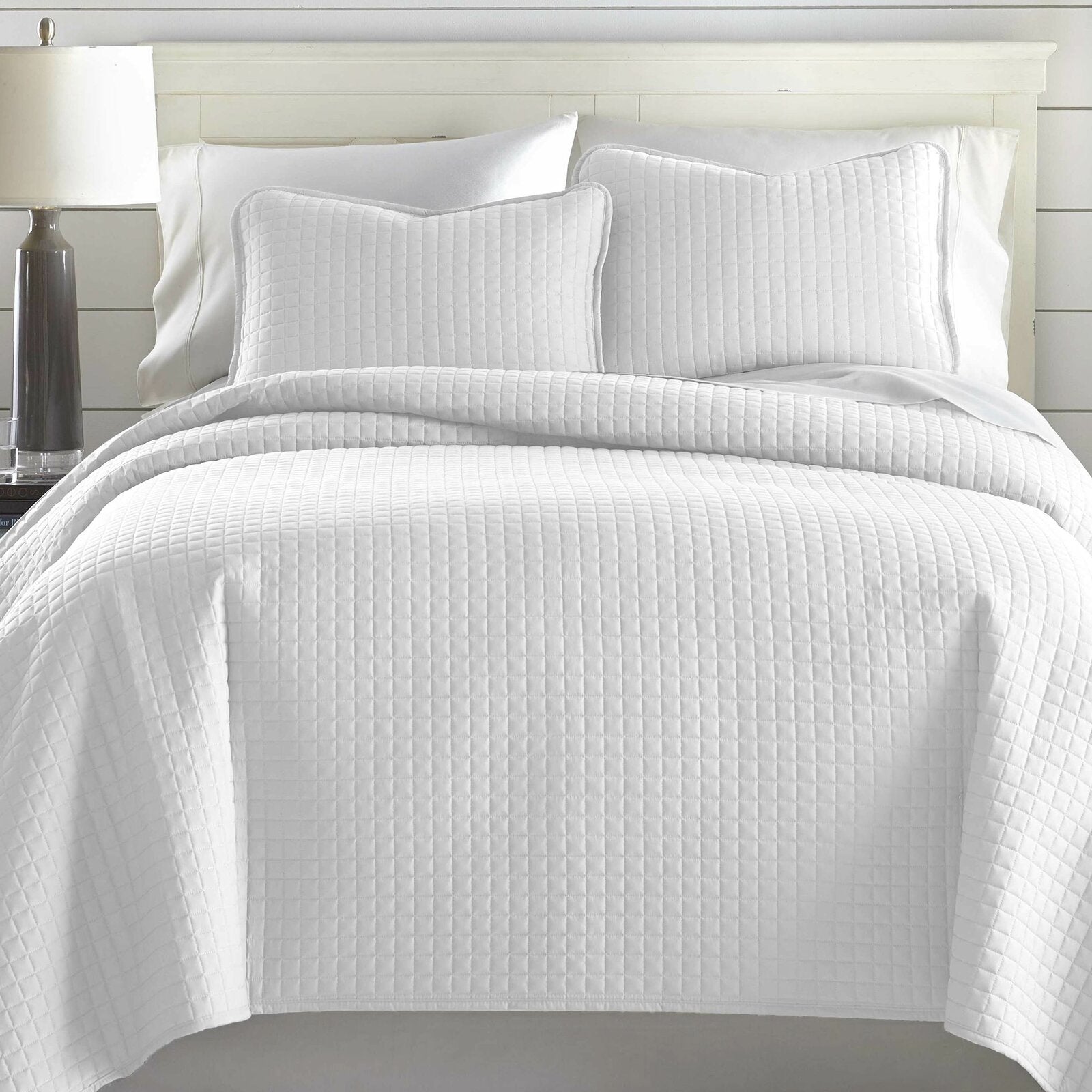 Pure White Small Square Quilt Set