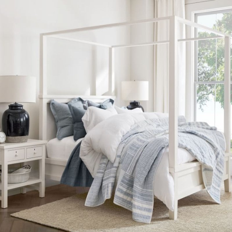 Light blue Striped Quilt Set