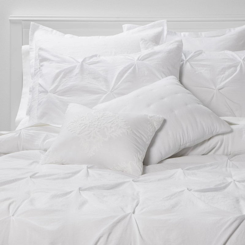 White Pinch Pleat Duvet Cover