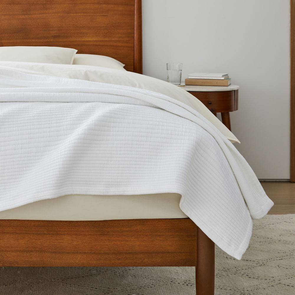 White Ribbed Blanket