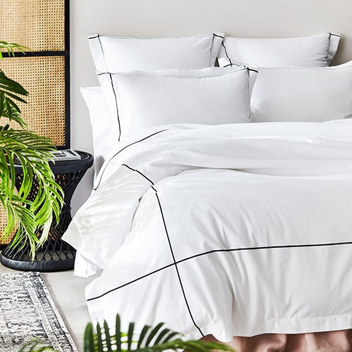 Simple Snow Quilt Cover