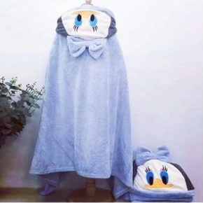 Comfortable Skin-friendly Disney Bathrobe Beach Baby Children Towels 04