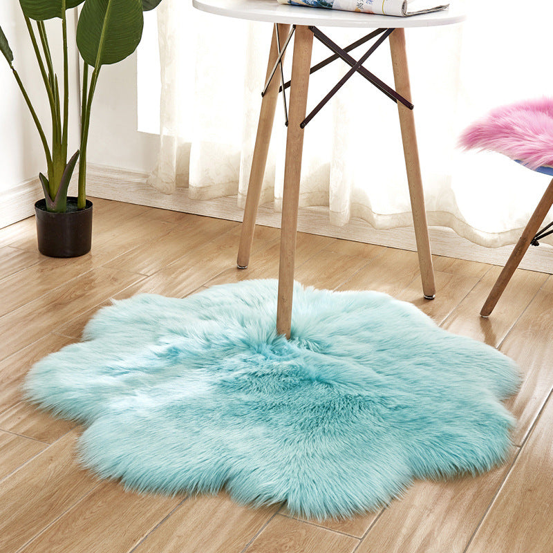 Flower Shaped Super Soft Shaggy Modern Light Blue Faux Sheepskin Fur Plush Irregular Shaped Area Bedside Rugs For the Bedroom Living Room Hall