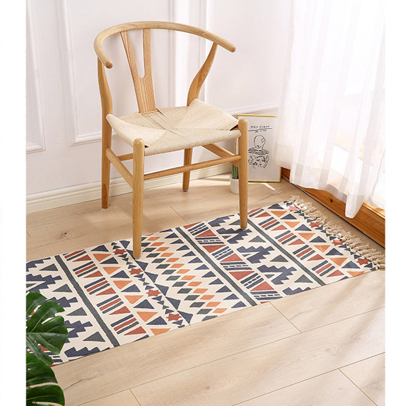 Decorative Cotton Area Rug Hand Woven Washable Rug Entryway Bedside Runner Thin Floor Mat Carpet with Tassel