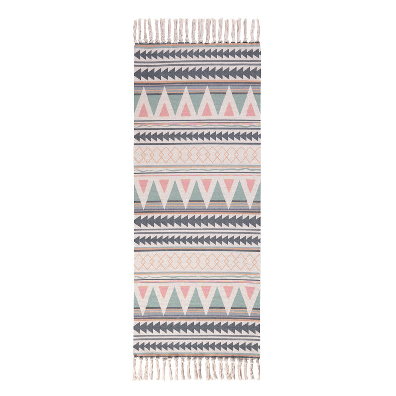 Moroccan Style Decorative Geometric Pattern Cotton Area Rug Hand Woven Washable Rug Entryway Bedside Runner Thin Floor Mat Carpet with Tassel
