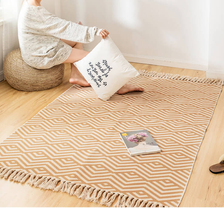 Brown Geometry Pattern Cotton Area Rug with Tassel Hand Woven Floor Carpet Rug for Bedroom Living Room