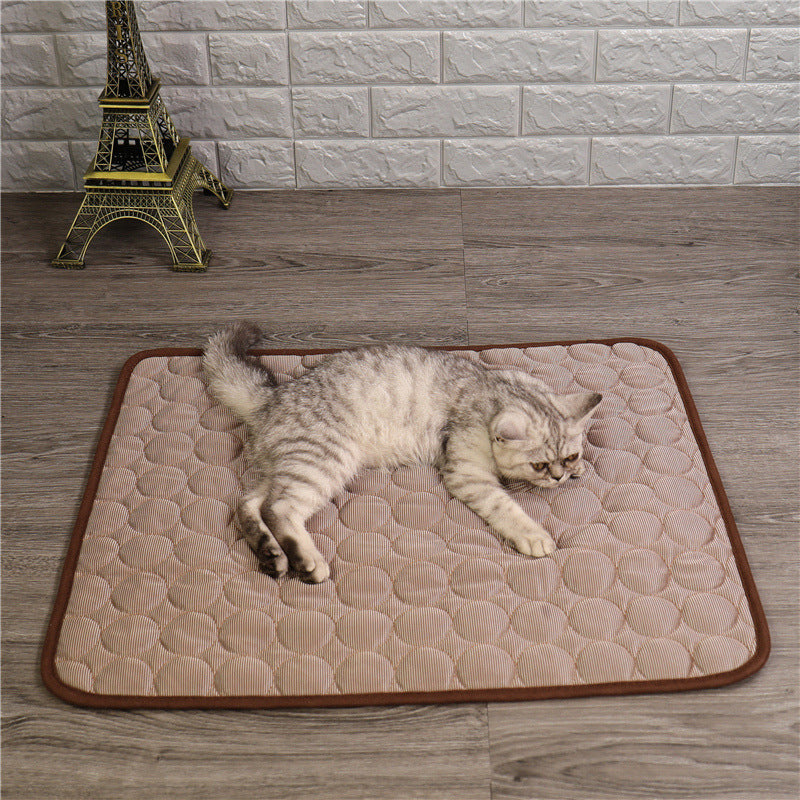 Brown Pet Cooling Mat, Heat Relief Mat Dog Cooling Pad, Soft Ice Silk Material