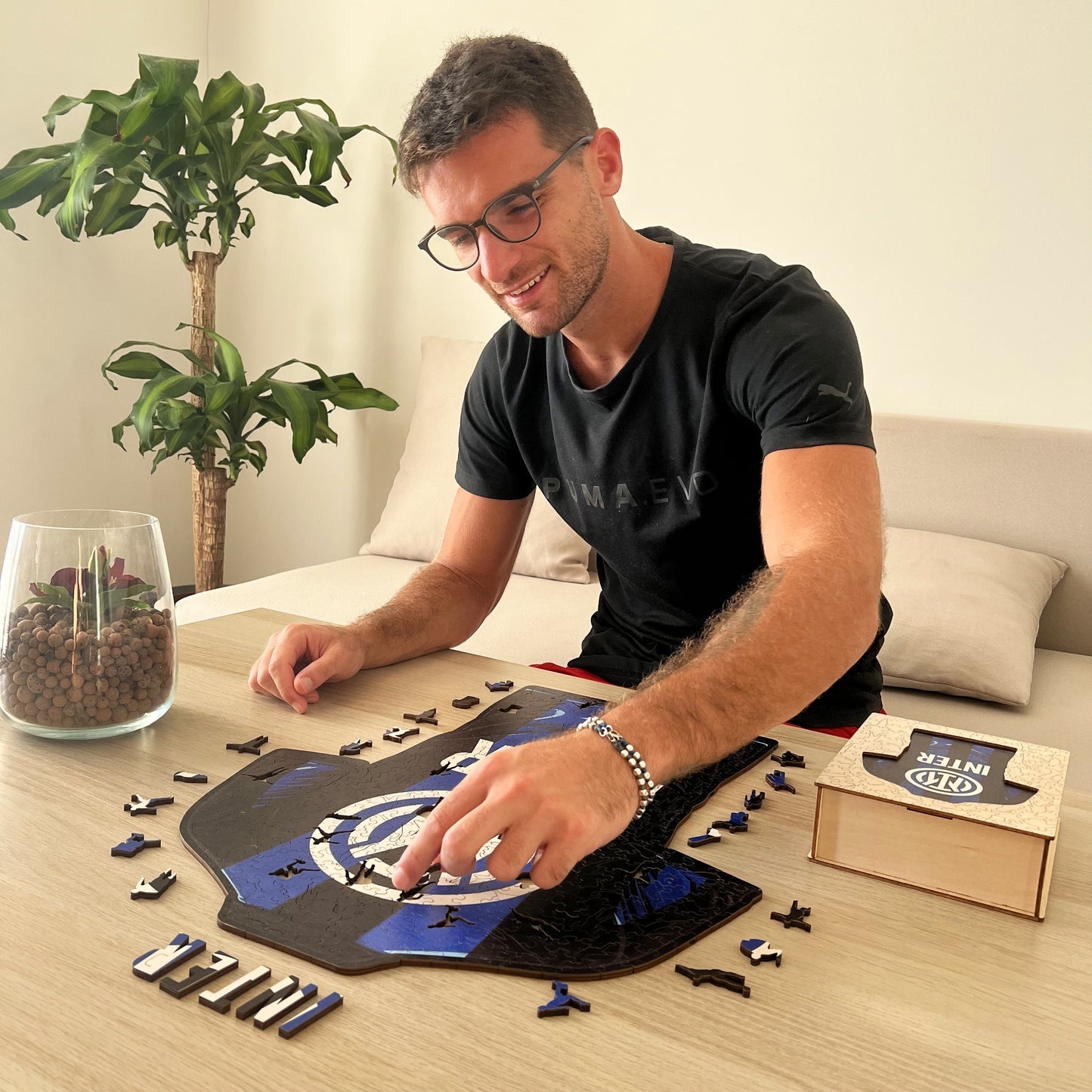 FC Inter® Jersey - Official Wooden Puzzle