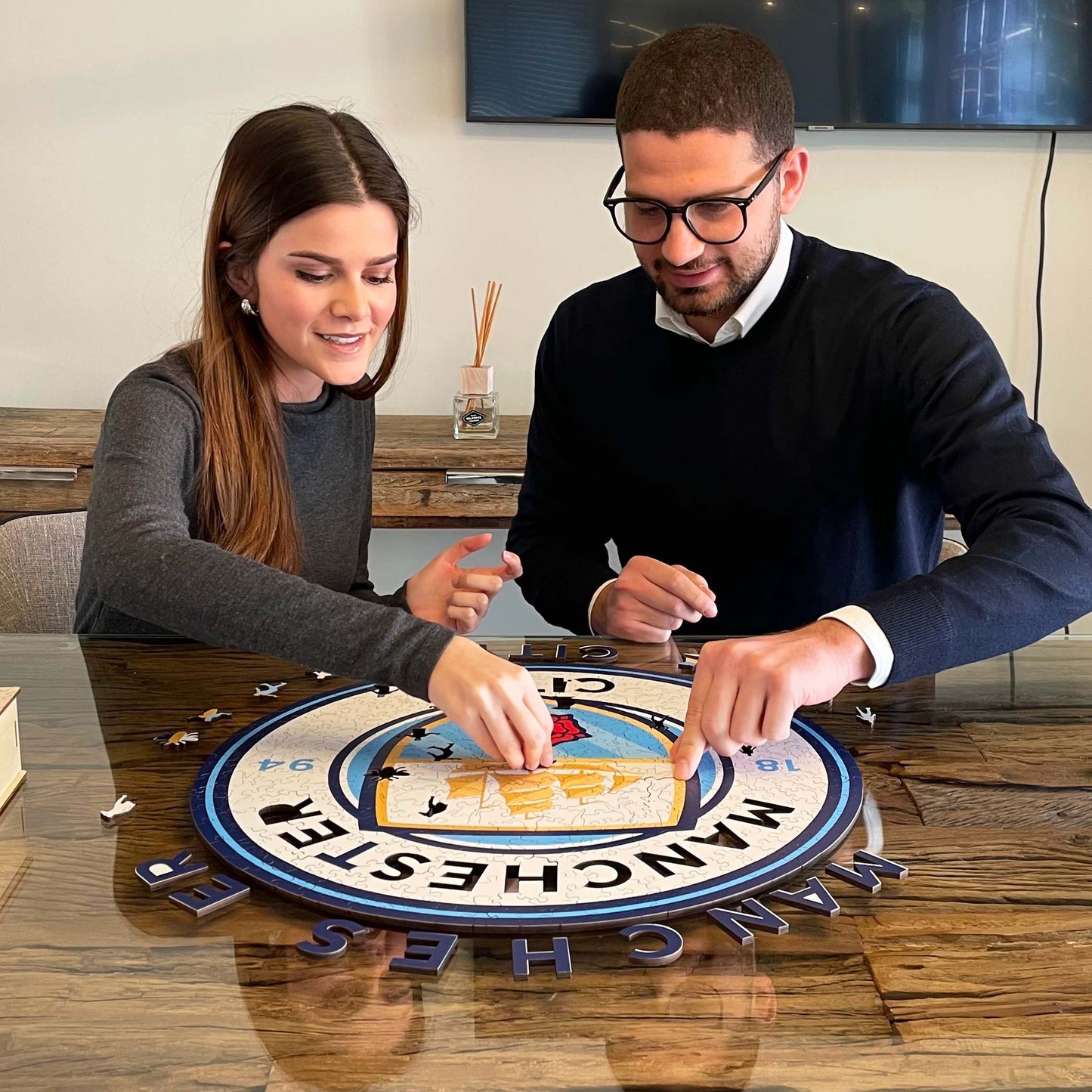 Manchester City FC® Logo - Official Wooden Puzzle
