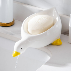 Creative Little Yellow Duck Ceramics Heart Self Draining Soap Dish Soap Holder