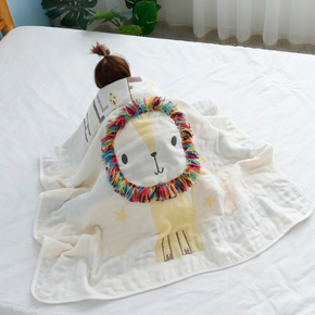 Comfortable Cusy Cute Lion Pattern Bathrobe Baby Towels