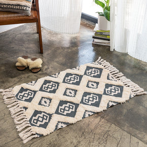 Vintage Warm Striped Cotton Area Rug with Tassel Hand Woven Floor Carpet Rug for Living Room Bedroom