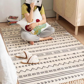 Simple Black Geometric Lines Pattern Cotton Area Rug with Tassel Hand Woven Floor Carpet Rug for Bedroom Living Room