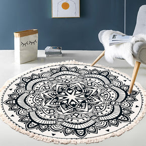 Pretty Black White Geometric Print Round Cotton Area Rug with Tassel Hand Woven Machine Washable Floor Carpet Rug